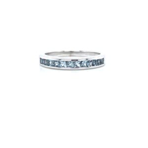 18ct white gold ring channel set with eleven square aquamarine stones