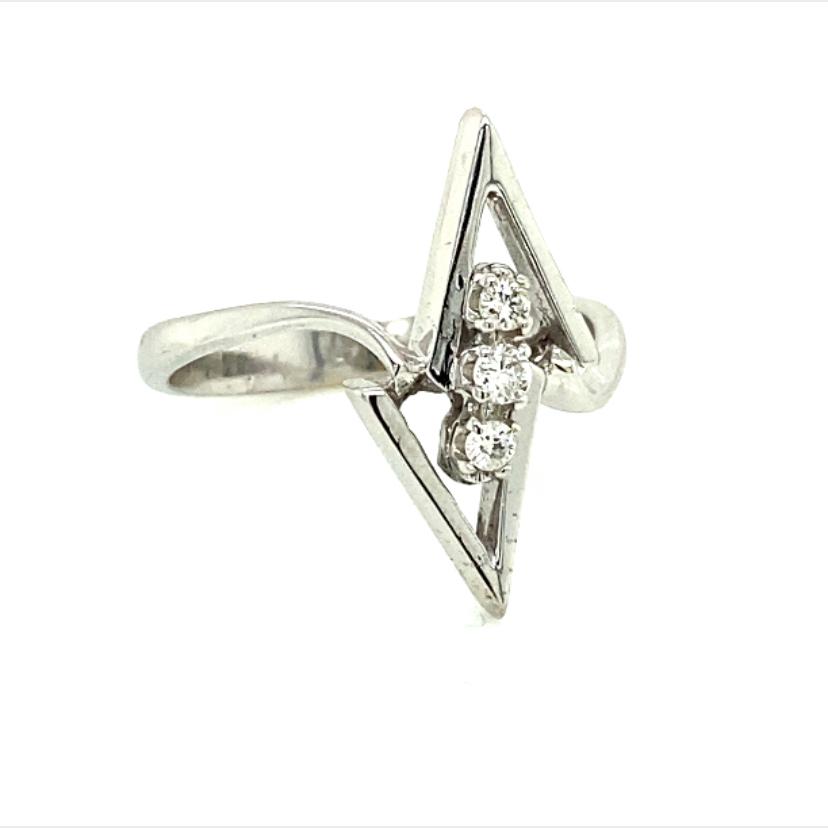 18ct white gold and diamond ring - Image 2