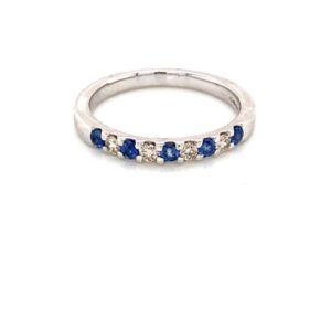 9ct white gold diamond and Sapphire ring