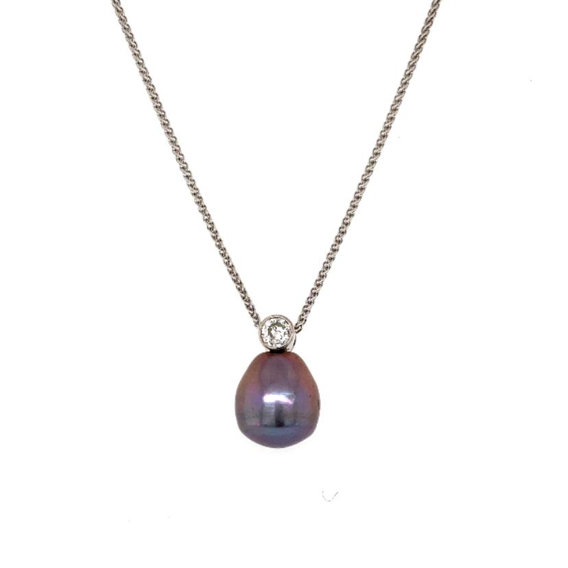 18ct white gold diamond and pearl pendant