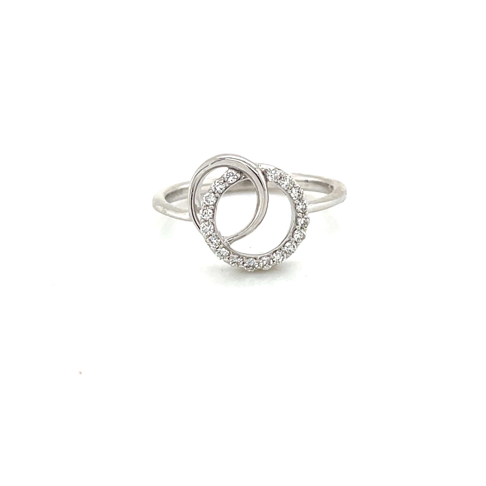 18ct white gold diamond ring - Image 2