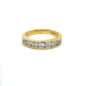 18ct yellow gold and diamond ring